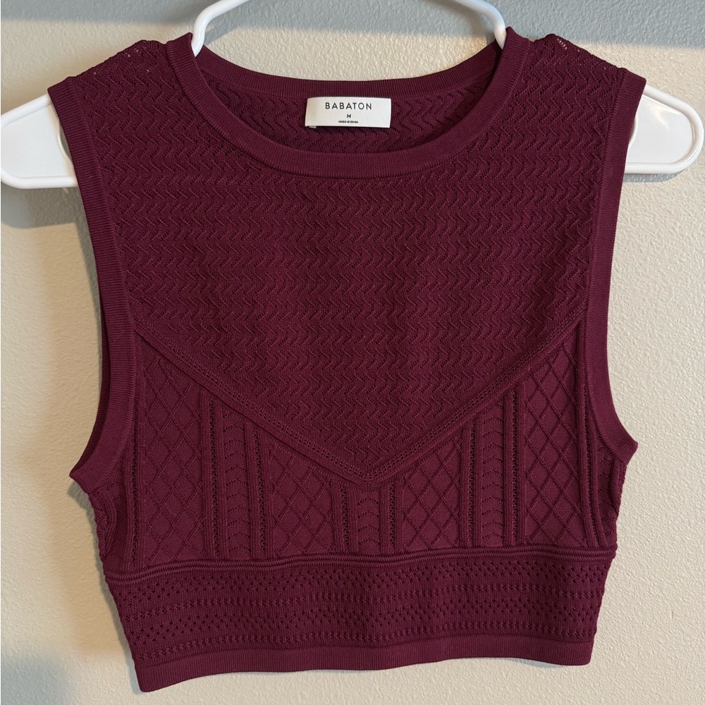 Aritzia Babaton Knit-Like Crop Top Size M Never Worn